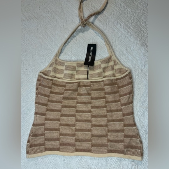 PrettyLittleThing Contrast Textured Knit Halterneck top in Stone, size Small - Picture 6 of 9